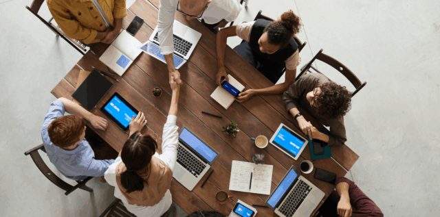 Image de l’article OneDrive ou SharePoint, lequel utiliser pour partager des documents ?